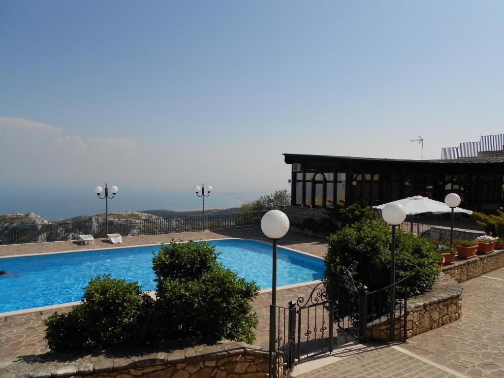 Hotel Santangelo Monte SantʼAngelo Eksteriør bilde