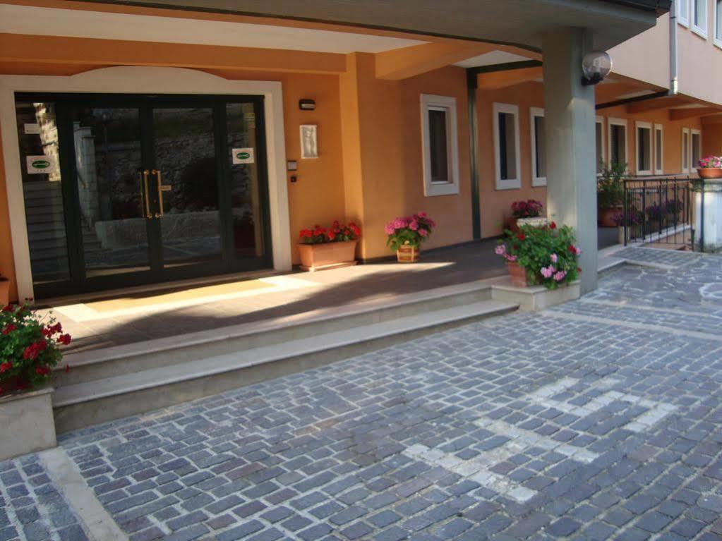Hotel Santangelo Monte SantʼAngelo Eksteriør bilde
